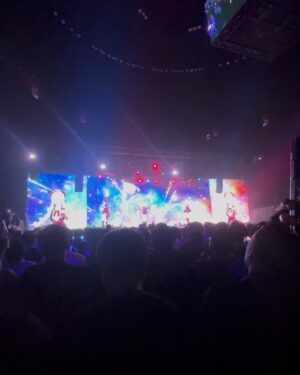 Nabilah Ratna Ayu Azalia Instagram - JKT48 13th Anniversary Concert Wonderland🤍
Dulu ditonton, sekarang jadi yg nonton dulu😝
Padahal cuma nonton tapi rasa deg-degannya masih sama kayak waktu dulu mau perform, apakah artinya aku harus perform lagi?🤣
Allahumma bariik
#JKT48
#jkt4813thanniversaryconcert