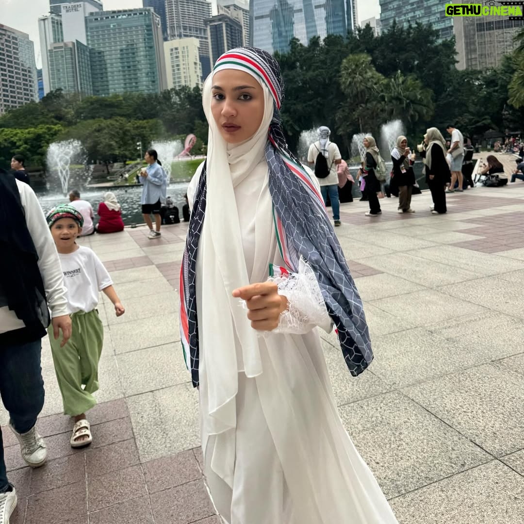 Nadia Brian - 12.6K Likes - ❤️🇵🇸 

#NadiaBrian 
#FreePalestine 
#Humanity4Palestine 
#NoGenocide