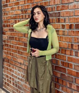 Actress Nadia Brian HD Photos and Wallpapers September 2025