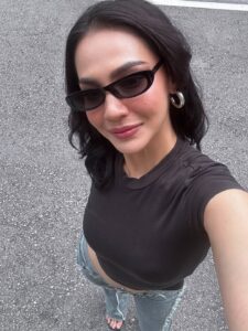 Actress Nadia Brian HD Photos and Wallpapers September 2025