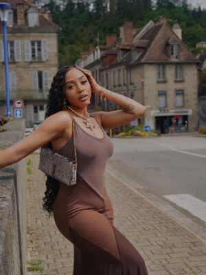 Nadia Nakai Instagram - Je t’aime 🇫🇷