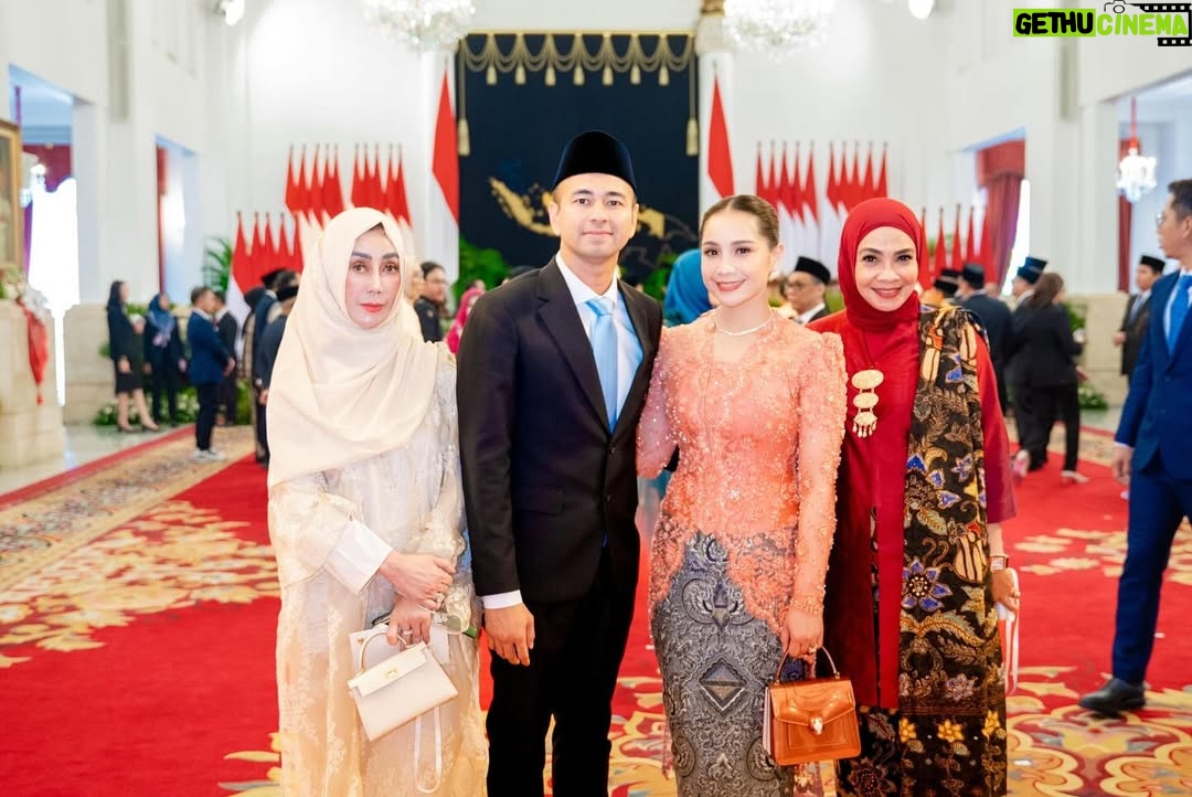 Nagita Slavina - 1.9 Million Likes - Bismillah .... Ya Allah Ya Rabb .... 
Mohon Doa dan Restu 🇮🇩🫡 🥹🩵🙏

Presidential Special Envoy for the Development of Youth and Arts Professionals

Utusan Khusus Presiden 🇮🇩
" Bidang Pembinaan Generasi Muda dan Pekerja Seni "

Selasa 22 Oktober 2024

#utusankhususpresiden 
#pembinaangenerasimuda 
#pekerjaseni