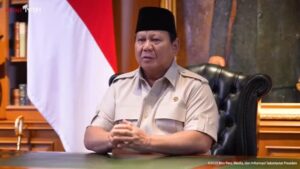 Nagita Slavina Instagram - Atas nama pribadi dan Pemerintah, Presiden Republik Indonesia, Bapak @prabowo menyampaikan duka cita yang mendalam atas wafatnya almarhum Affan Kurniawan, pengemudi ojol yang menjadi korban akibat tindakan petugas. Doa terbaik kita panjatkan untuk almarhum, dan negara berkomitmen untuk menjamin kehidupan keluarga yang ditinggalkan.

Presiden sudah memerintahkan agar kasus ini diusut secara tuntas dan transparan, serta memastikan para petugas yang terlibat harus bertanggung jawab penuh.

@presidenrepublikindonesia 
@prabowo 

Jakarta, Jumat 29 Agustus 2025.