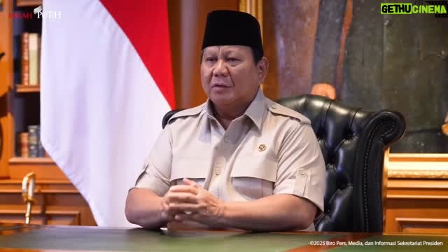 Nagita Slavina - 880.3K Likes - Atas nama pribadi dan Pemerintah, Presiden Republik Indonesia, Bapak @prabowo menyampaikan duka cita yang mendalam atas wafatnya almarhum Affan Kurniawan, pengemudi ojol yang menjadi korban akibat tindakan petugas. Doa terbaik kita panjatkan untuk almarhum, dan negara berkomitmen untuk menjamin kehidupan keluarga yang ditinggalkan.

Presiden sudah memerintahkan agar kasus ini diusut secara tuntas dan transparan, serta memastikan para petugas yang terlibat harus bertanggung jawab penuh.

@presidenrepublikindonesia 
@prabowo 

Jakarta, Jumat 29 Agustus 2025.