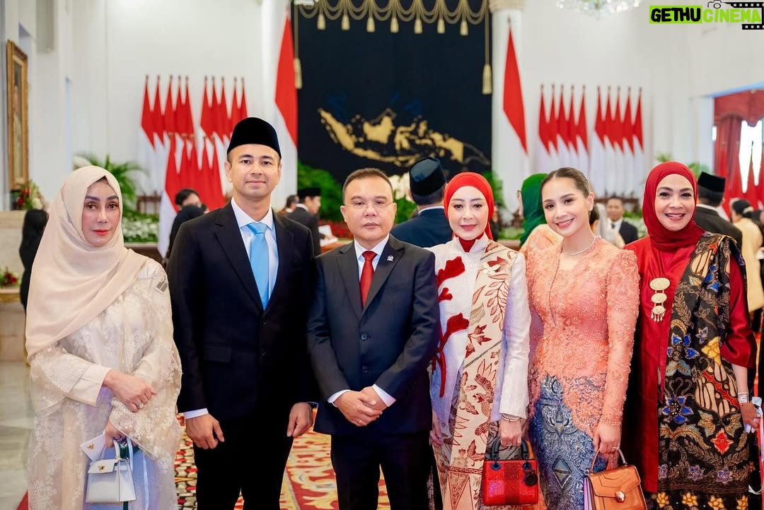 Nagita Slavina - 1.9 Million Likes - Bismillah .... Ya Allah Ya Rabb .... 
Mohon Doa dan Restu 🇮🇩🫡 🥹🩵🙏

Presidential Special Envoy for the Development of Youth and Arts Professionals

Utusan Khusus Presiden 🇮🇩
" Bidang Pembinaan Generasi Muda dan Pekerja Seni "

Selasa 22 Oktober 2024

#utusankhususpresiden 
#pembinaangenerasimuda 
#pekerjaseni