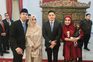Nagita Slavina Instagram - Bismillah .... Ya Allah Ya Rabb .... 
Mohon Doa dan Restu 🇮🇩🫡 🥹🩵🙏

Presidential Special Envoy for the Development of Youth and Arts Professionals

Utusan Khusus Presiden 🇮🇩
" Bidang Pembinaan Generasi Muda dan Pekerja Seni "

Selasa 22 Oktober 2024

#utusankhususpresiden 
#pembinaangenerasimuda 
#pekerjaseni