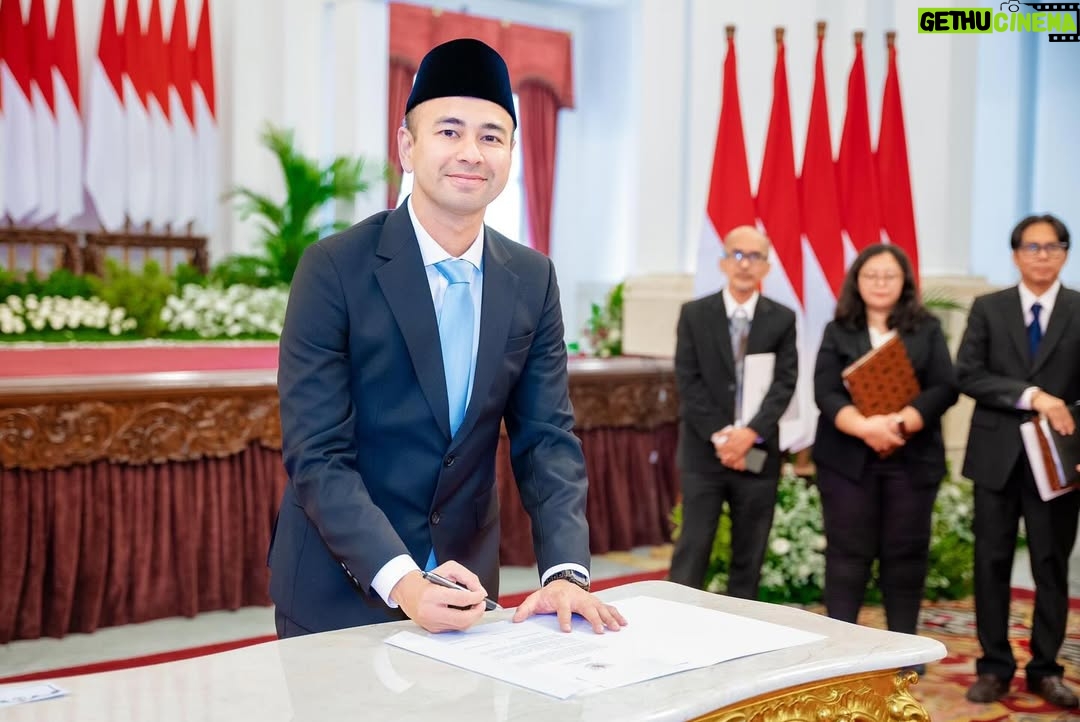 Nagita Slavina - 1.9 Million Likes - Bismillah .... Ya Allah Ya Rabb .... 
Mohon Doa dan Restu 🇮🇩🫡 🥹🩵🙏

Presidential Special Envoy for the Development of Youth and Arts Professionals

Utusan Khusus Presiden 🇮🇩
" Bidang Pembinaan Generasi Muda dan Pekerja Seni "

Selasa 22 Oktober 2024

#utusankhususpresiden 
#pembinaangenerasimuda 
#pekerjaseni