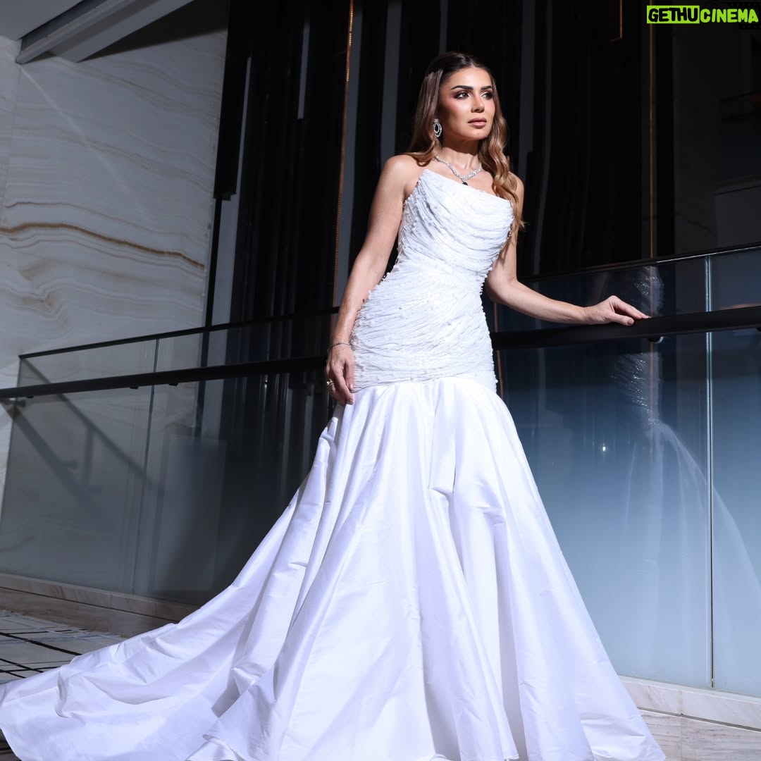 Naglaa Badr - 4.7K Likes - Don't dream your life,
Live your dream ✨️ 
Photo credit @soma_photography19 😍😍❤️❤️
Fashion designer @yasminehawa 
Jewellery @mydiamondegypt 
Makeup @asmaa_makeupp
Hairstyle @alsagheersalons @mr.bishoo 

@joyawards 
@gea_saudi