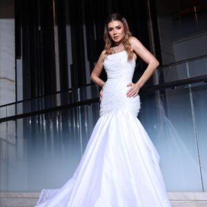 Naglaa Badr Instagram - Don't dream your life,
Live your dream ✨️
Photo credit @soma_photography19 😍😍❤️❤️
Fashion designer @yasminehawa
Jewellery @mydiamondegypt
Makeup @asmaa_makeupp
Hairstyle @alsagheersalons @mr.bishoo
@joyawards
@gea_saudi
