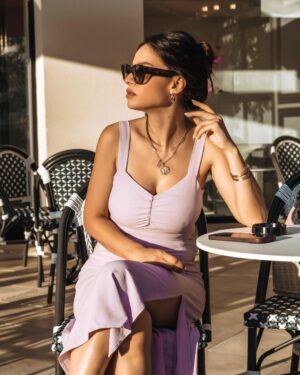 Najla Ben Abdallah Instagram - « La vie est belle et pleine de sens dans son absurdité, pour peu que l’on sache y ménager une place pour tout et la porter toute entière en soi dans son unité ; alors la vie d’une manière où d’une autre forme un ensemble parfait . » @zen.tunisie ❤️