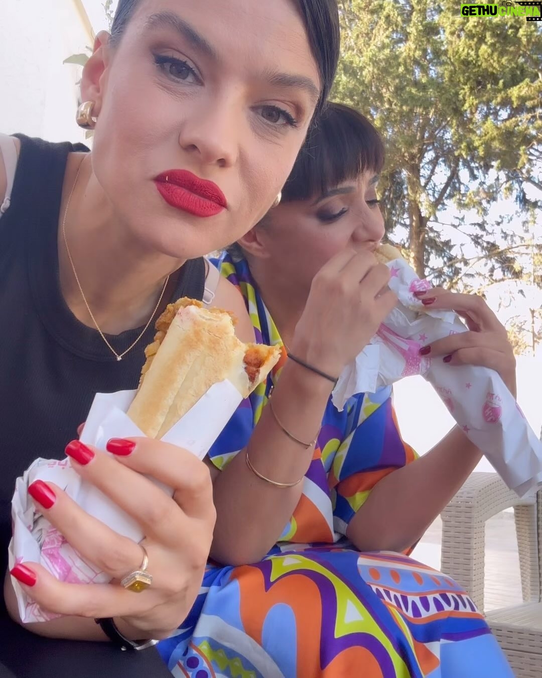 Najla Ben Abdallah - 21.8K Likes - Sandwich lablebi style 😎😎 @hella.ayed