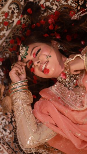 Najul Sheikh Instagram - Unleash your inner diva — from soft glam to full bridal transformation, get the look you truly deserve 💄✨
Only at Simran Sajal Makeup Studio & Academy
📍 Chandra Arcade, Dhaiya, Dhanbad
📞 8800267908 – Book your glam now!
Makeup - @makeupstudiobysimransajal25
Outfit- @the_blushingbrides h
Jewellery- @simmithebeautyhub
Shot by- @abhivoxstudio
.
.
#SimranSajalMakeup #BridalMakeupDhanbad #MuslimBride #HijabiBride #softglamlook #DhanbadMakeupArtist #BridalGlam #NikkahMakeup #HalalMakeup #MakeupTransformation #ExplorePage #MakeupReels #bridalmakeup #pakistanibride #muslimweddigmakeup
Bridal makeup Dhanbad , best makeup artist in Dhanbad , party makeup in Dhanbad , Muslim makeup