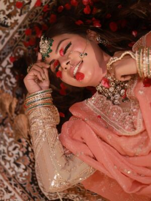 Najul Sheikh Instagram - Be the best version of yourself only at Simran Sajal Makeup Studio & Academy !
📍Chandra Arcade , Dhaiya , Dhanbad .
Makeup - @makeupstudiobysimransajal25
Outfit - @the_blushingbrides
Shot by - @abhivoxstudio
Jewellery- @simmithebeautyhub
📱 8800267908
.
.
#muslimbride #bridalmakeup #pakistanibridalmakeup #simransajalmakeup #dhanbadmakeupartist #makeup #dhanbad #pakistanibride #nikahmakeup #walimamakeup #dulhan #pakistanidress #pakistanisuit #bebo_1331 #photo #viral #instapic #instaviral #instagram #trend #trendingsongs #trending #viralpost2025 #song #gumsumgumsum
Bridal makeup in Dhanbad , makeup artist Dhanbad , Dhanbad , best makeup artist in Dhanbad , Muslim bridal makeup