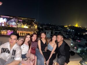Nan Su Yati Soe Instagram - #HappyBirthday @alinnyaunglight 🎉🎊❤️🎈💃🏻
