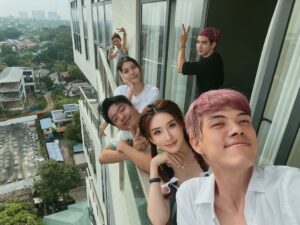 Nan Su Yati Soe Instagram - #holiday #homeparty #chitchat #friends #friends