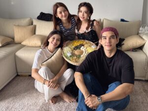 Nan Su Yati Soe Instagram - #holiday #homeparty #chitchat #friends #friends