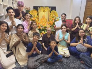 Nan Su Yati Soe Instagram - #ဘုရားဖူး🙏 #friends