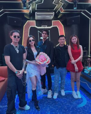 Nan Su Yati Soe Instagram - #kyinetone #show #thankyou ❤️🎉🎊🎈#. #dior #hublot #cpschaps