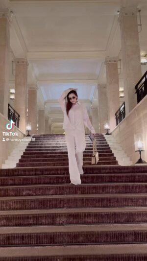 Nan Su Yati Soe Instagram - #ootd