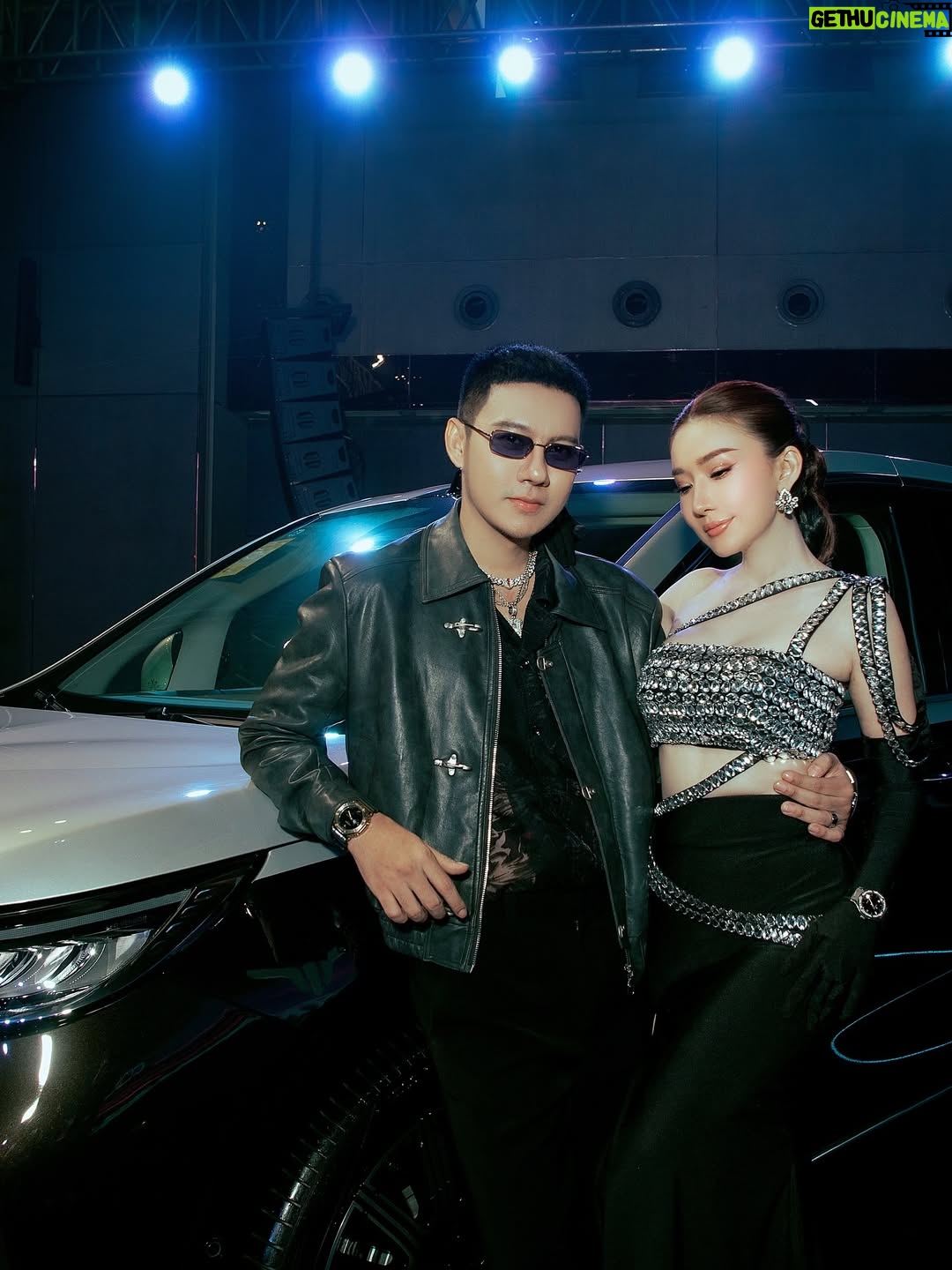 Nan Su Yati Soe - 2.4K Likes - Black #couple#voyah #lauching 🖤