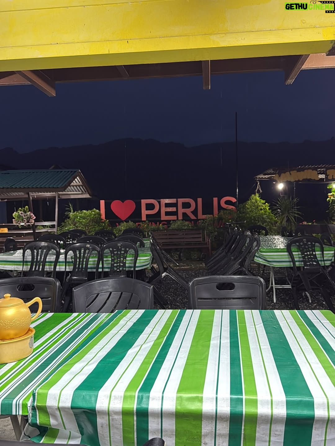 Nana Mahazan - 1.9K Likes - Perlis has been kind 💜
