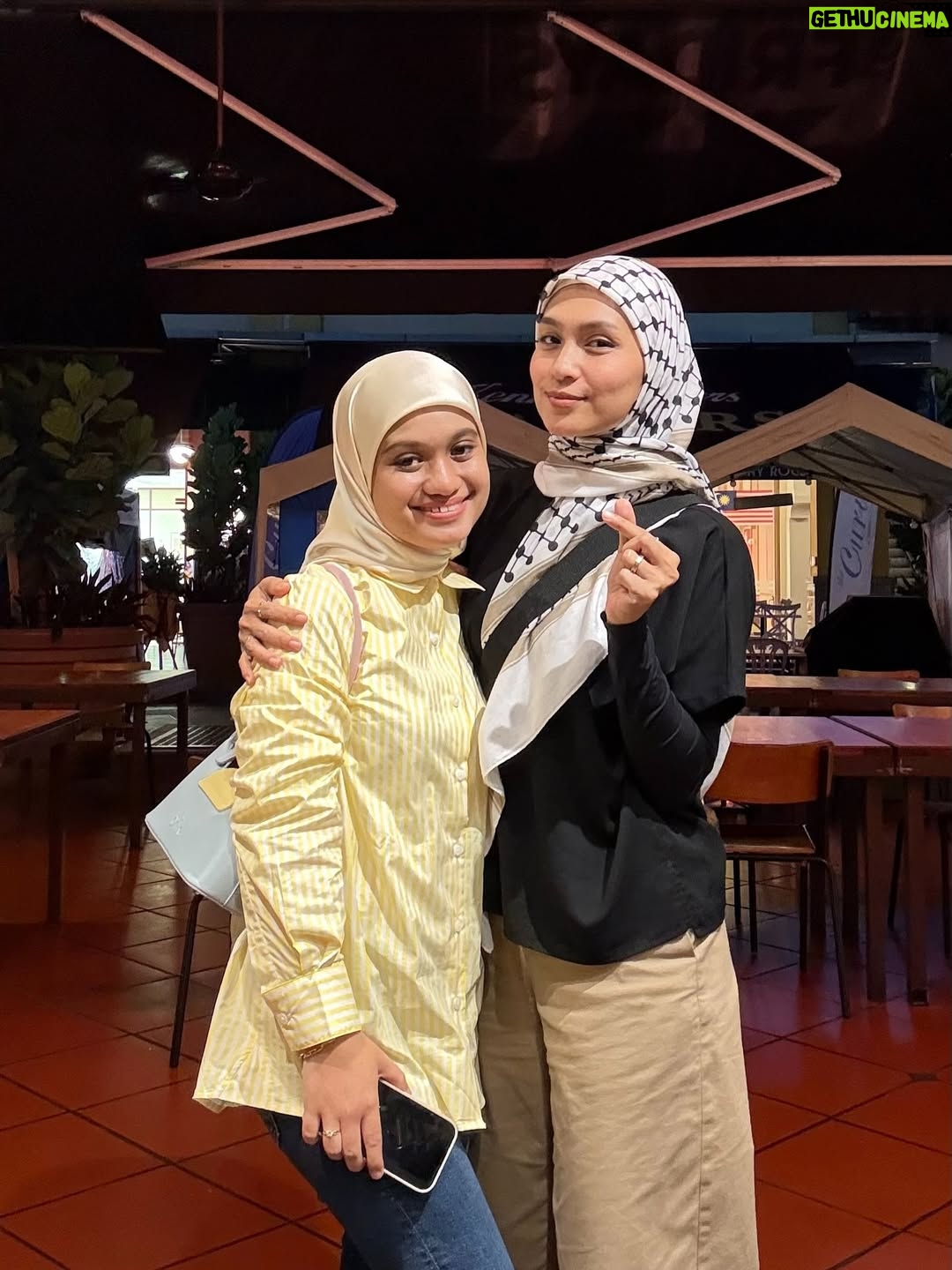 Nana Mahazan - 737 Likes - Happy birthday my bff Angah @norliekamarudin 😘 rasa mcm 800 tahun xlepak n jumpa, plan seminit ni yg jadi.. alhamdulillah walau sekejap.. Take care angah, Nana always doakan yg terbaik utk angah.. love you 🤍 nnt kota mkn mkn ngan @madisje @sitisalbiahali_ @ainzahari ogeh..