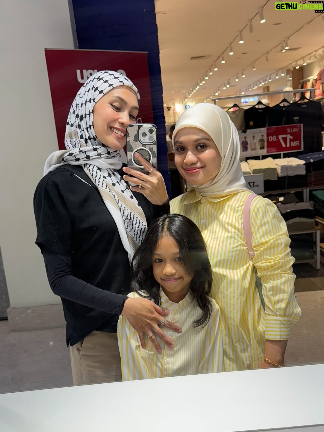 Nana Mahazan - 737 Likes - Happy birthday my bff Angah @norliekamarudin 😘 rasa mcm 800 tahun xlepak n jumpa, plan seminit ni yg jadi.. alhamdulillah walau sekejap.. Take care angah, Nana always doakan yg terbaik utk angah.. love you 🤍 nnt kota mkn mkn ngan @madisje @sitisalbiahali_ @ainzahari ogeh..