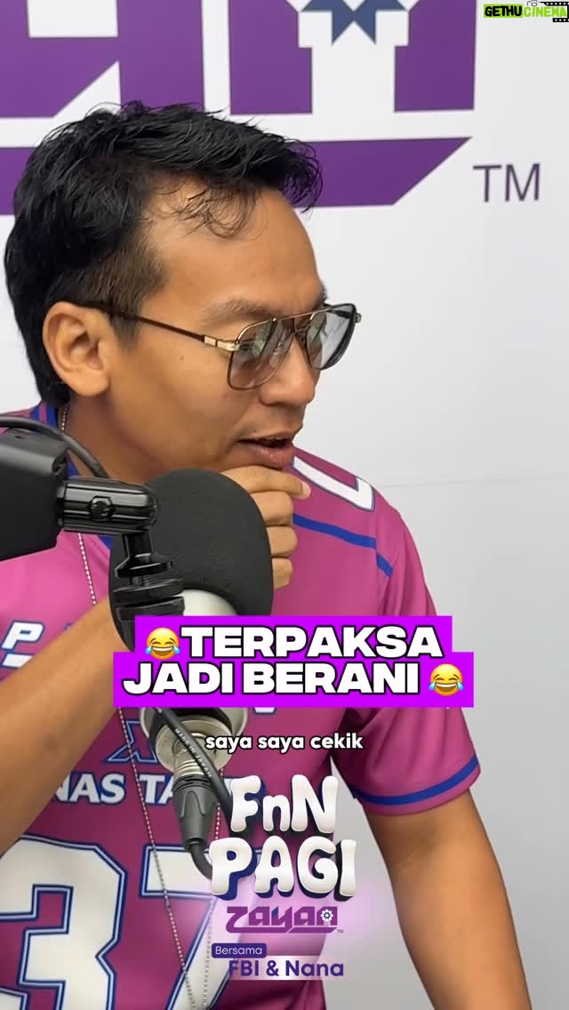 Nana Mahazan - 727 Likes - Sampai merah muka @nanamahazan layan cerita cemas puan ni 😂 Kita sering buat perkara yang tak masuk dek akal bila dalam situasi cemas🤭. Betul tak? Cuba anda comment. 

#fnnpagizayan #zayanshare