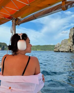 Nana Mirdad Instagram - Phuket journal part 1 ✨ Lots of beach time! 😍
#phuket #thewhitesjournal #husbandandwife #summervibes #beachdestination #thailand
