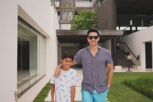 Nana Mirdad Instagram - Happy father's day to the most incredible, patient, loving dad to my kids.
I just want you to know that we are truly blessed to have you as our home❤️
#fathersday #fatherslove #blessedlife #weloveyou