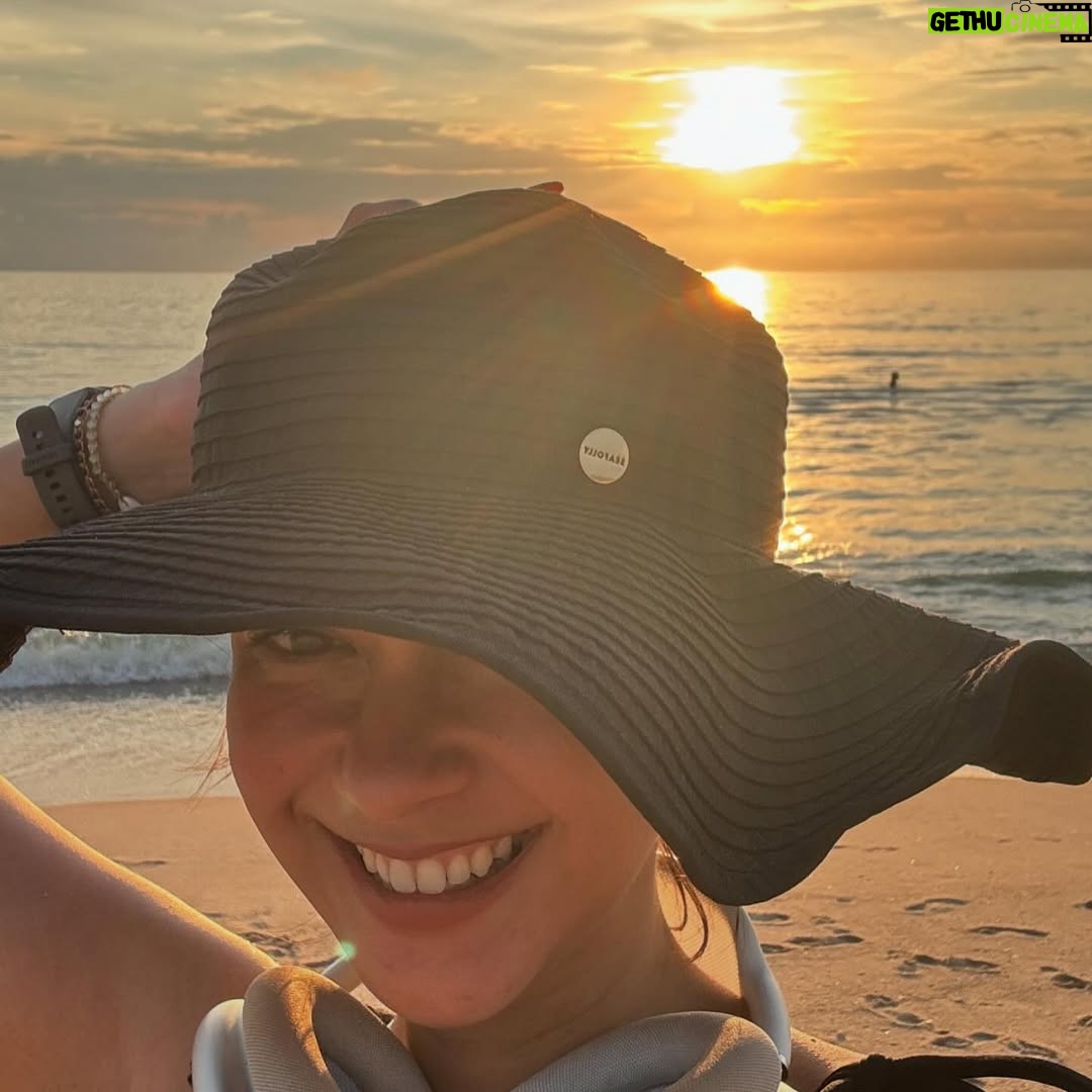 Nana Mirdad - 127.2K Likes - Phuket journal part 1 ✨ Lots of beach time! 😍

#phuket #thewhitesjournal #husbandandwife #summervibes #beachdestination #thailand
