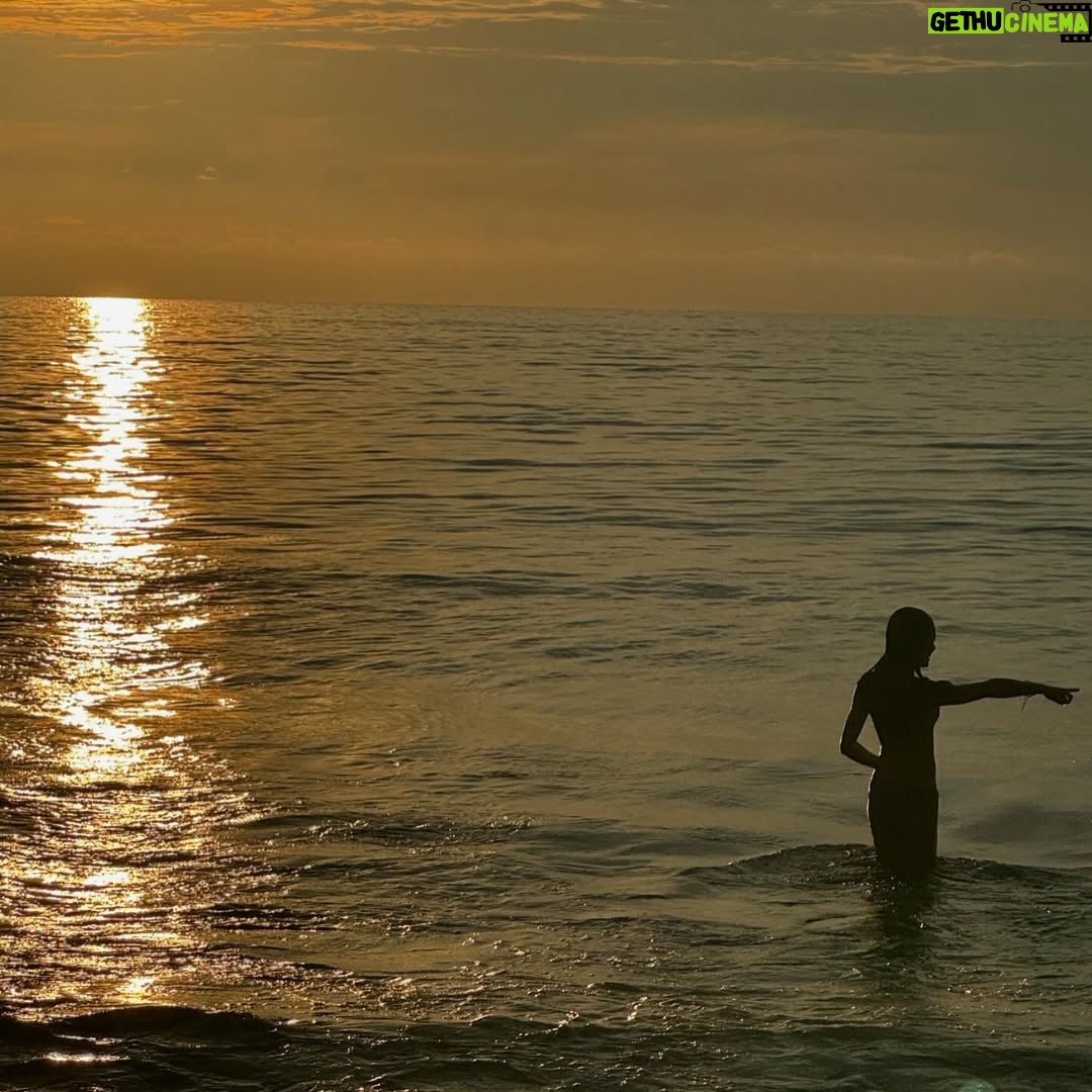 Nana Mirdad - 127.2K Likes - Phuket journal part 1 ✨ Lots of beach time! 😍

#phuket #thewhitesjournal #husbandandwife #summervibes #beachdestination #thailand