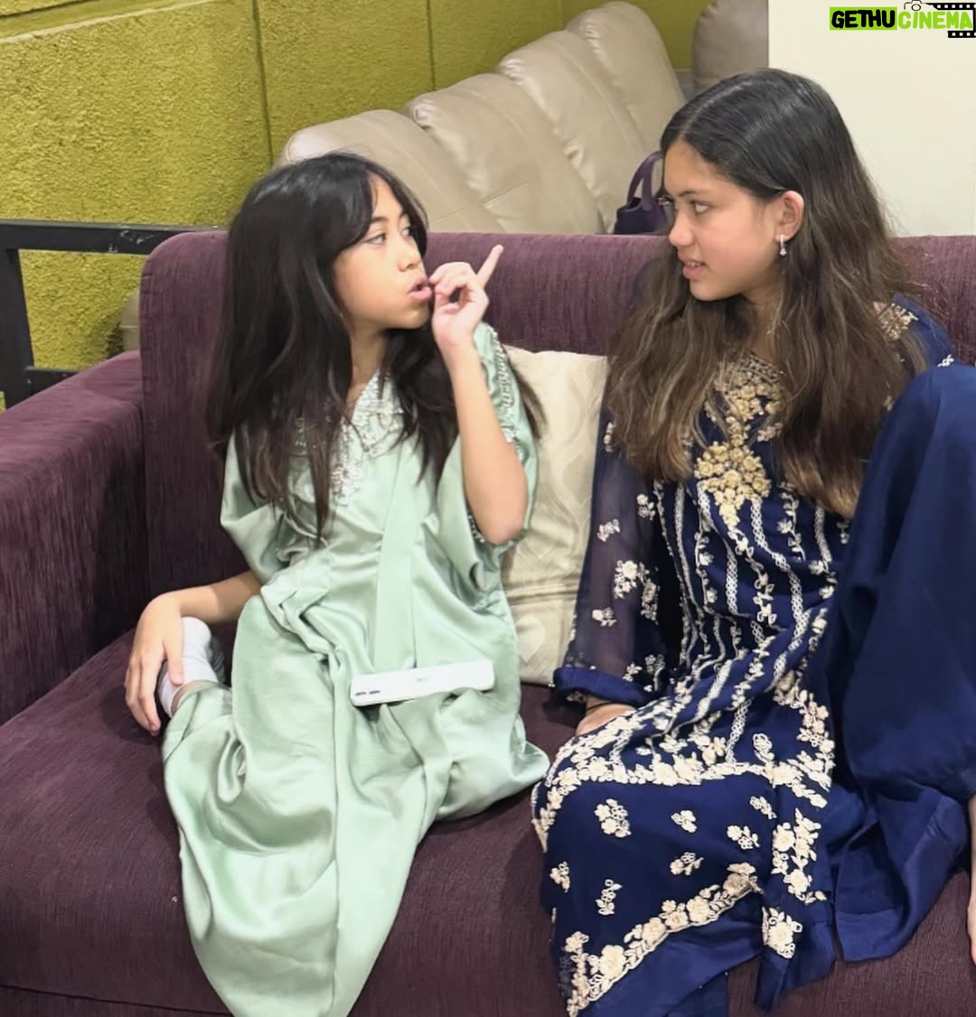 Nana Mirdad - 176.2K Likes - Masih edisi Lebaran di Jakarta. Hari kedua Lebaran kalian muter kemana biasanya ?✨

#eidmubarak #2024 #hometown #jakarta