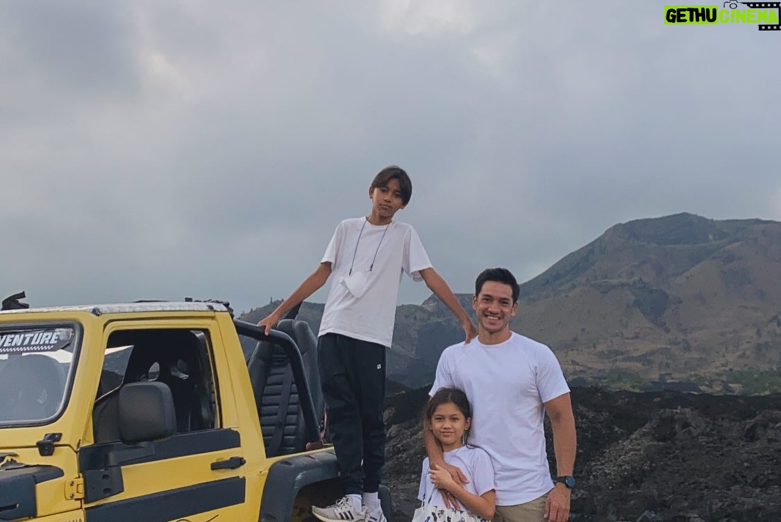 Nana Mirdad - 67.4K Likes - Happy father's day to the most incredible, patient, loving dad to my kids. 
I just want you to know that we are truly blessed to have you as our home❤️ 

#fathersday #fatherslove #blessedlife #weloveyou