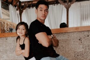Nana Mirdad Instagram - Happy father's day to the most incredible, patient, loving dad to my kids.
I just want you to know that we are truly blessed to have you as our home❤️
#fathersday #fatherslove #blessedlife #weloveyou