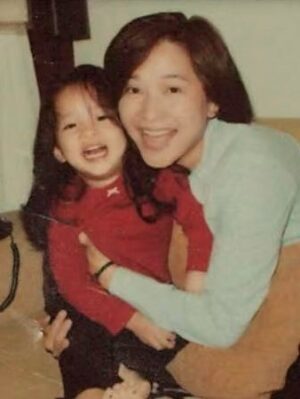 Nana Ou-Yang Instagram - happy birthday mama’
thank you for everything🫶🏻🥰
永遠18!身體健康健康健康。