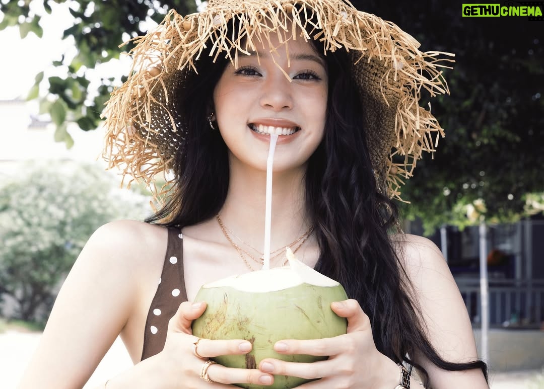 Nana Ou-Yang - 102.9K Likes -   Vogue Vacation part one’ 🏖️