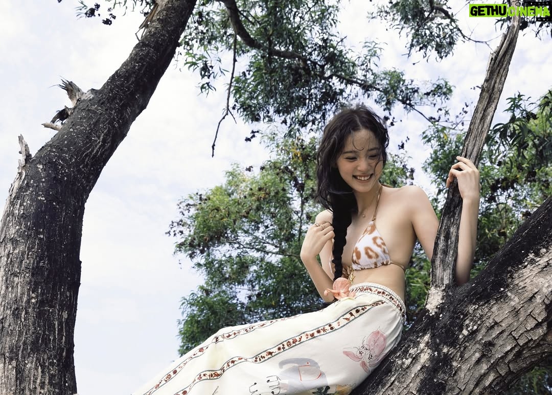 Nana Ou-Yang - 102.9K Likes -   Vogue Vacation part one’ 🏖️
