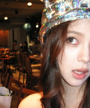 Nana Ou-Yang Instagram - happy 21’ @_didiouyang__
沒想到轉眼你就21歲了 希望你的生活充滿讓自己快樂的人事物
一直保持自己最真的樣子去面對自己選擇的生活 做好自己內心所想就足夠了!謝謝你不只是我的家人 還是我最好的朋友 你的堅定 勇敢補足了我缺失的那一部分 我的小小脆弱也常常能在你那裡得到釋放 謝謝你無條件的照顧 你是那麼的棒 那麼的美好!!繼續加油飽飽 用你的方式在自己的小世界裡發光🩵
二十一是很美好的年紀 願你心之所想,皆成所願。
陪你一起一直到八十歲!