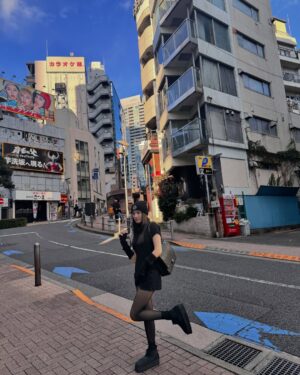 Nancy Jewel McDonie Instagram - Holiday in Tokyo🖤🎄