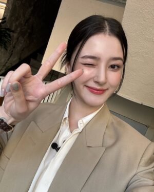 Nancy Jewel McDonie Instagram - 오늘 #뇌절자 에 나왔습니당🙌 즐거운 시간 보내고 왔어요! 재밌게 봐주세요🫶
