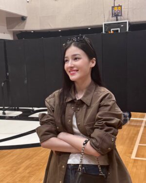 Nancy Jewel McDonie Instagram - my first basketball game🏀🧡