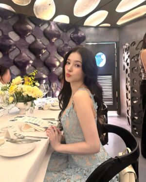 Nancy Jewel McDonie Instagram - #협찬 Thankyou for having me at your beautiful dinner🩵
@staceybendet @aliceandolivia