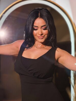 Nancy Salah Instagram - Choosing myself, always 🖤🧿♣️💎
Makeup 💄: @aya_elsheriff ❤️💋