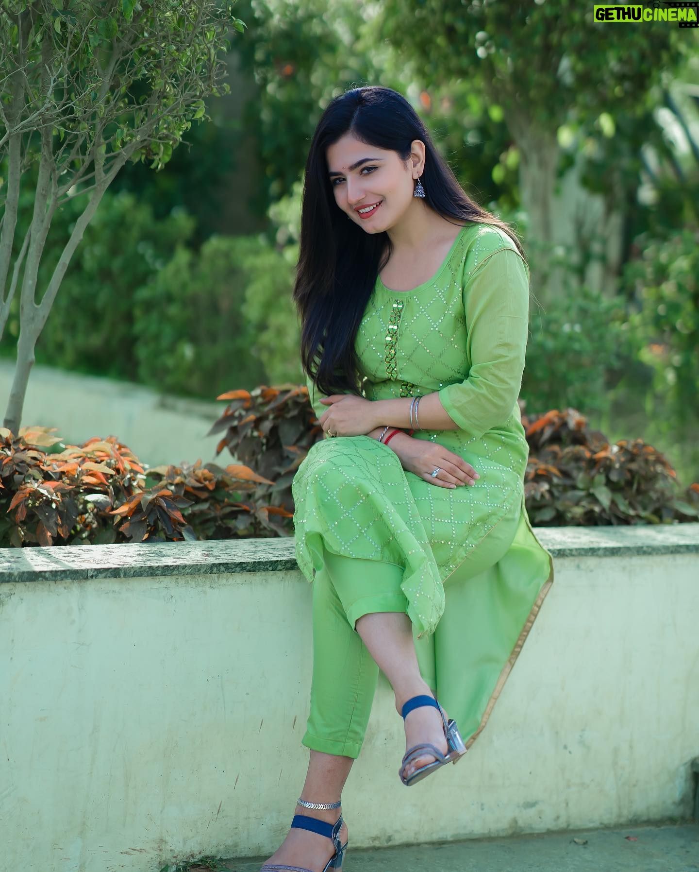 Nandani Sharma - 156K Likes - Sajnaaa❤️✨

#nandu512
