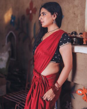Nandani Sharma Instagram - 🥀 oo ree choreee 🤭
#nandu512