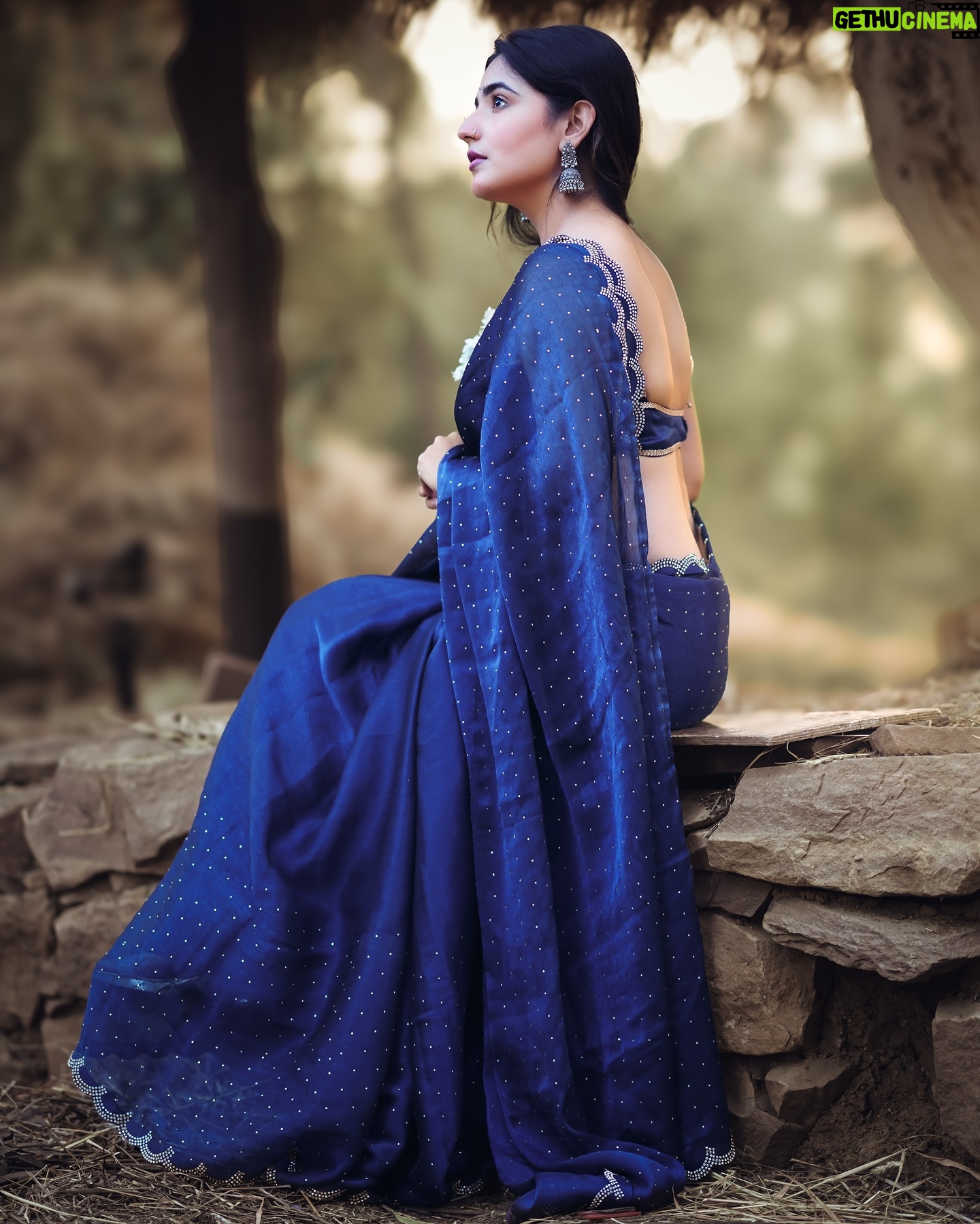 Nandani Sharma - 187.1K Likes - Saree on demand 🥰