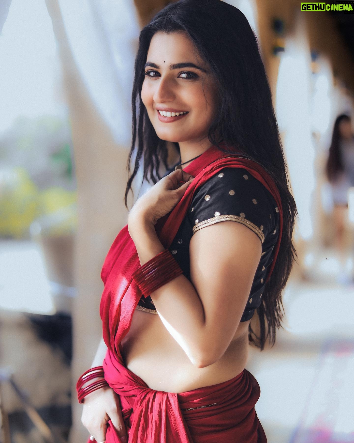 Nandani Sharma - 132.9K Likes - 🥀 oo ree choreee 🤭

#nandu512