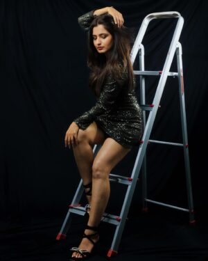 Nandani Sharma Instagram - I am enough 💫
#nandu512 #nandanisharma