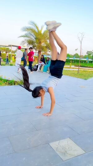 Nandini Rajput Instagram - Backflip 🔥🤗❤️
#nandini091013 #backflip #trending #song #viral #reels #video #explore #explorepage #foryou #foryoupage #instagramreels #instagram #instamood #instadaily #art #like #reelfeelit